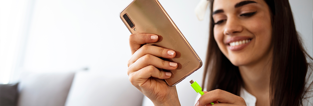 egy töltő minden felett