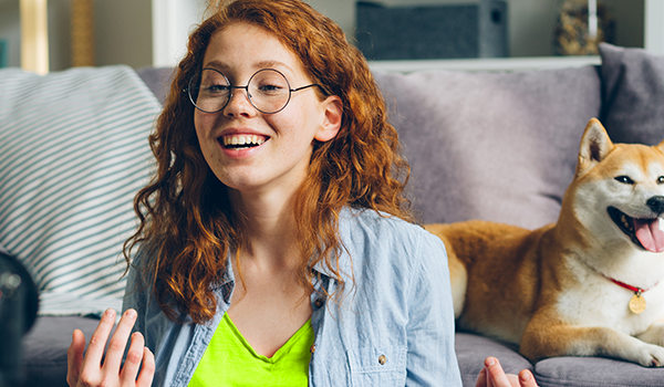 Mi lesz veletek, influencerek? Itt a “deinfluencing”!