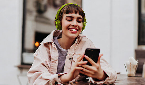 Egyre többet mobilinternetezünk a Yettel kutatása szerint